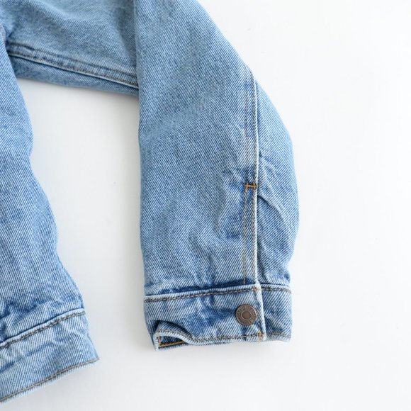 💙Levis Ex-Boyfriend Sherpa Trucker Denim Jean Jacket Size M💙 - Picture 3 of 13